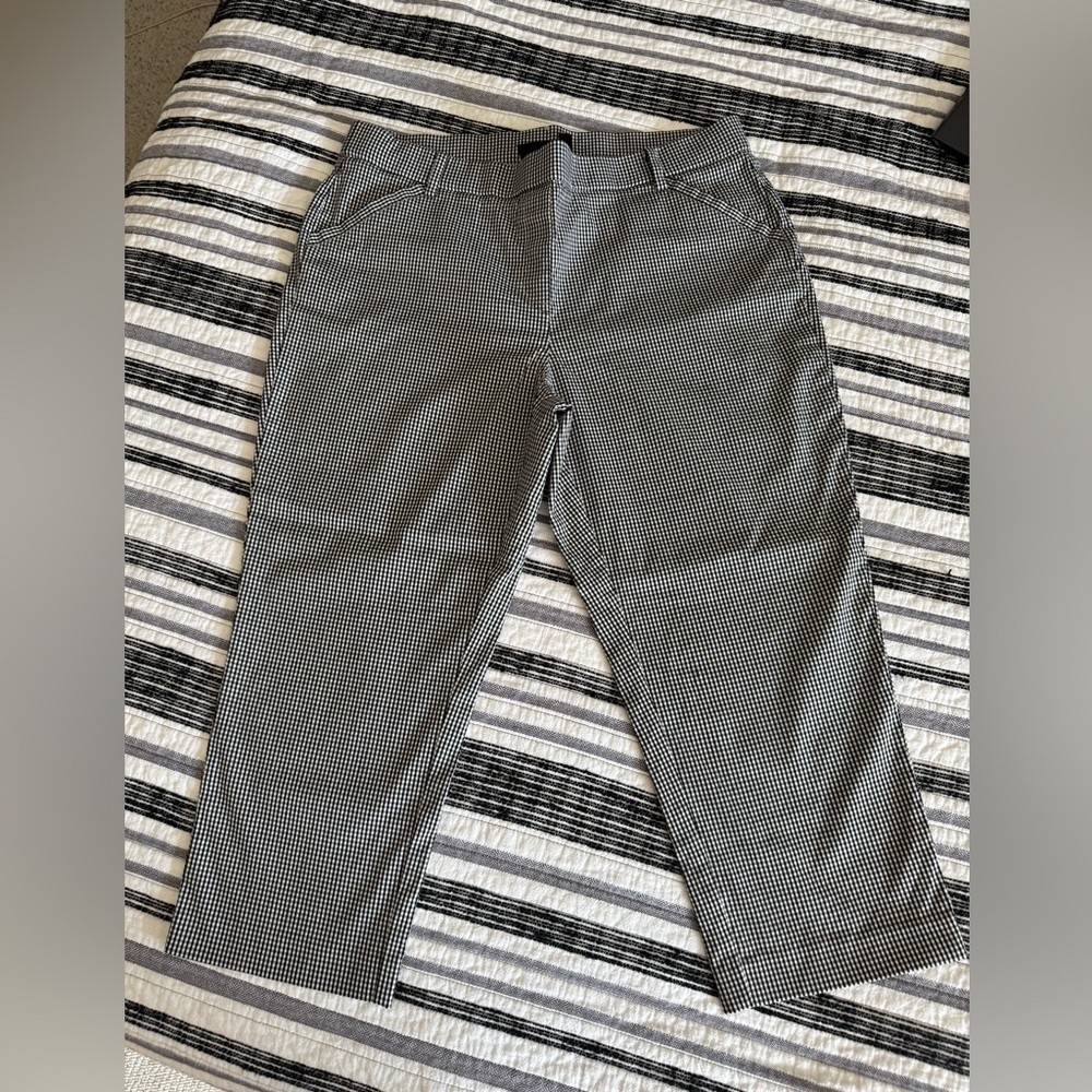 Rafaella black & white gingham Capri pants- size 14P